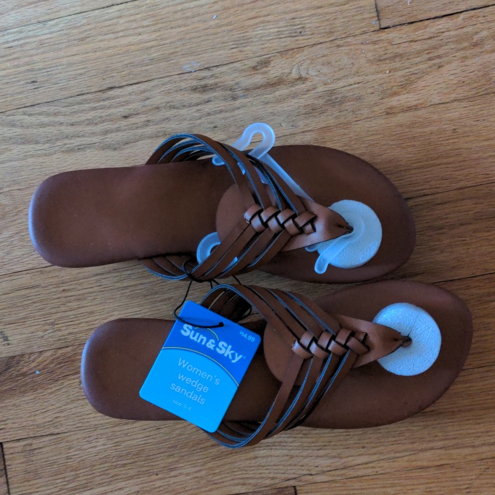 BNWT women's size 5 to 6 wedge sandals in brown